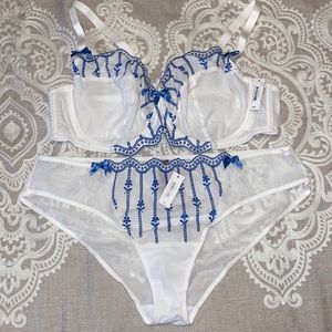 Adore Me Bra & Panty Set 42D/2X